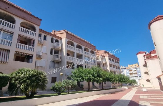 Apartamento con vistas al mar en las Gardenias Marcolina